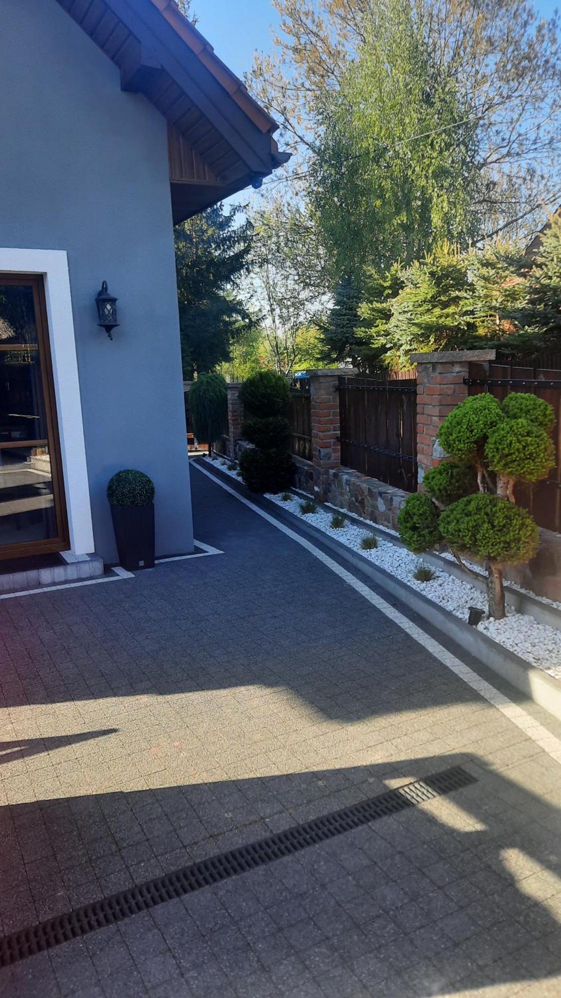 Dom Nad Jeziorem Ublik Z Sauna I Jacuzzi Exteriör bild